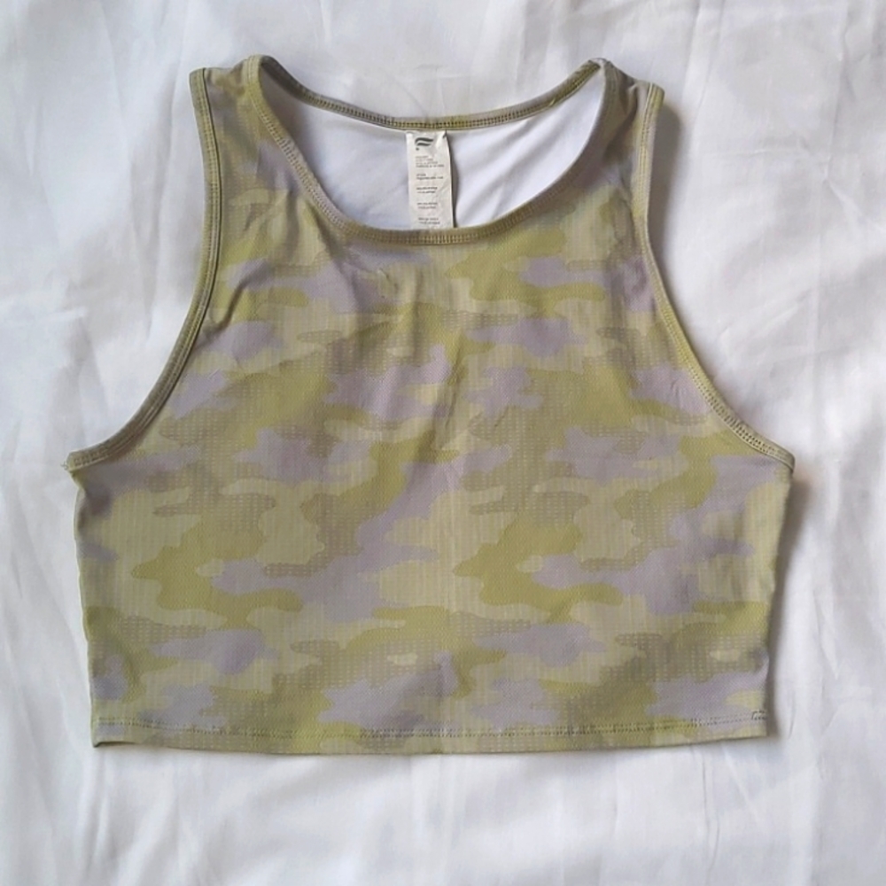 Fabletics green camo crop top szM [975]